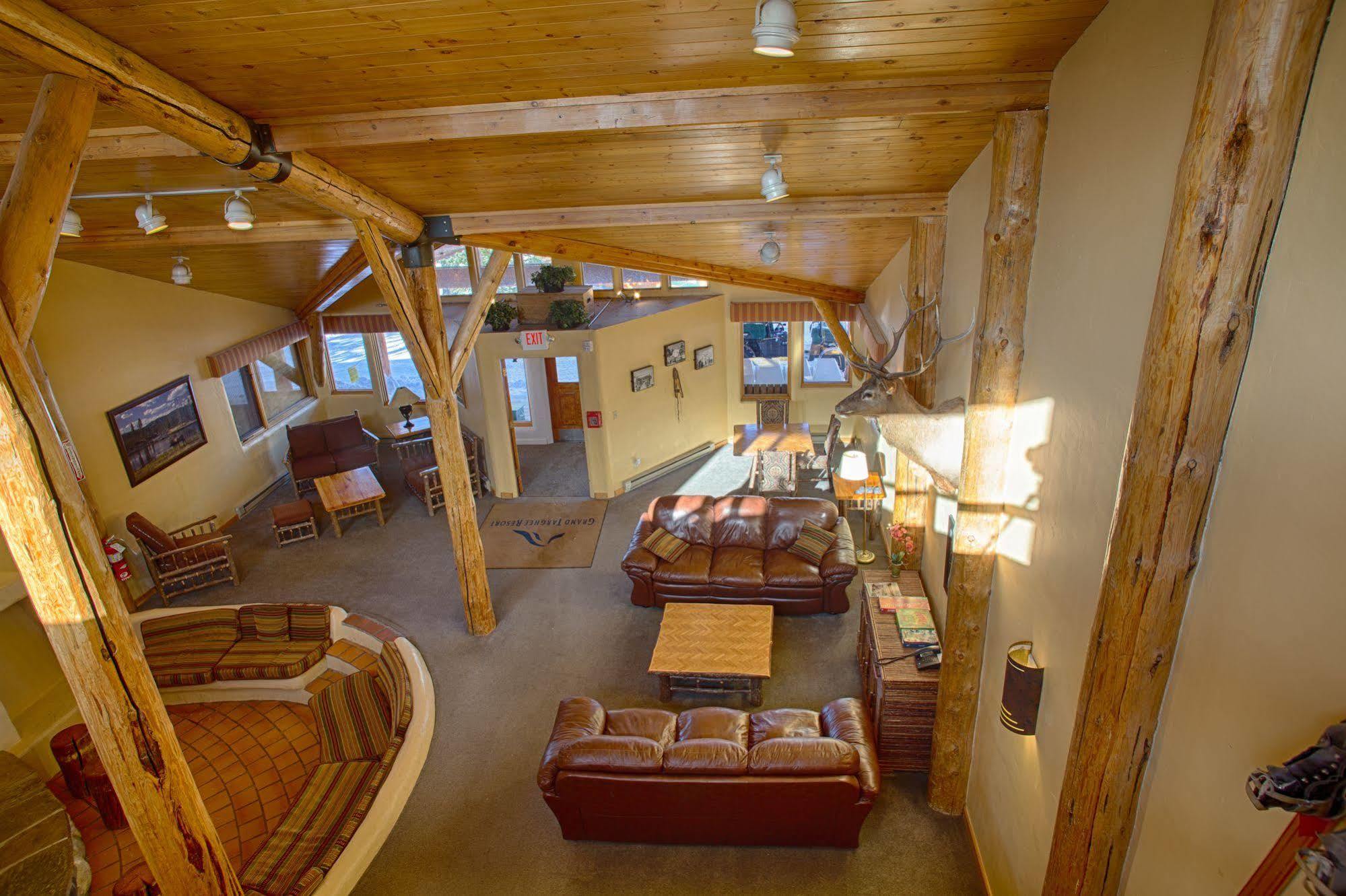 Teewinot Lodge By Grand Targhee Resort Алта Экстерьер фото