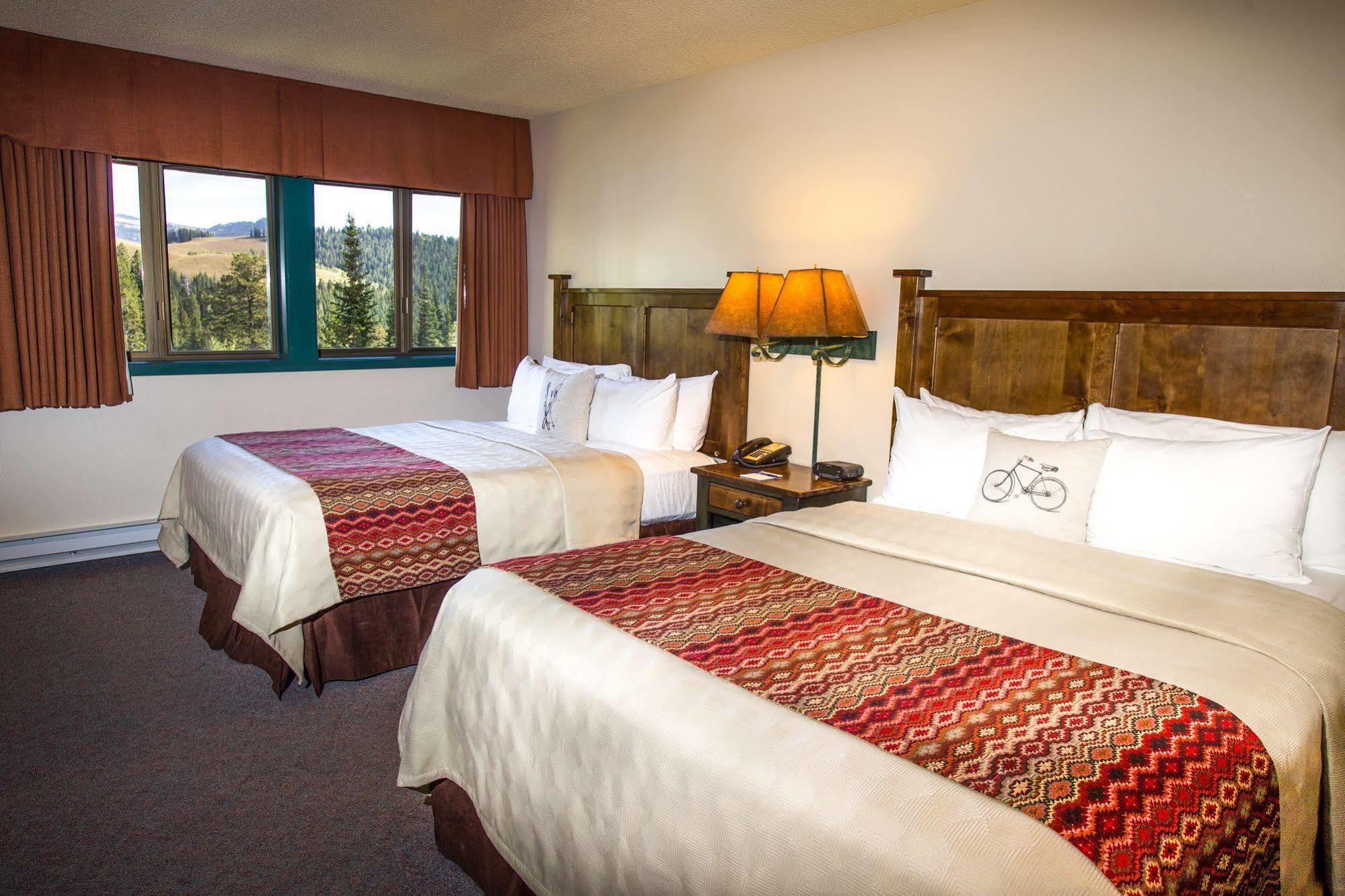 Teewinot Lodge By Grand Targhee Resort Алта Экстерьер фото